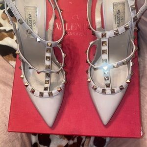 Valentino Garavani Rockstud ankle strap pump in patent leather 37 1/2 (7 1/2)